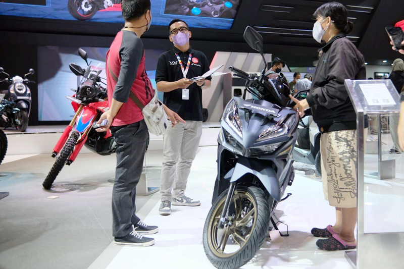 Oli Repsol Vario 125. New Honda Vario 125 dan New Honda Scoopy Jadi Primadona di IMOS 2022