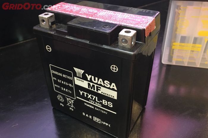 Aki Vario 150 Kering Atau Basah. Mending Pake Aki Kering atau Basah? Ini Dia Penjelasan Keduanya