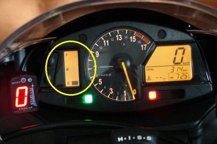 Indikator Bensin Vario 125 Kedip Kedip. Masih Lumayan Kok, Segini Sisa BBM di Tangki Ketika Indikator Bensin Mulai Berkedip