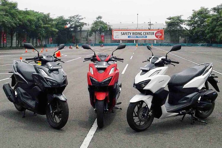 Vario 160 Terbaru 2022 Harga Surabaya. All New Honda Vario 160 Harga OTR Surabaya, dan Hasil Test Ride untuk Pengendalian, Kenyamanan dan Performa