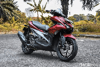 Harga Pasang Skotlet Motor Vario 150 Full Body. Berapa Biaya Pasang Decal Stiker di Motor?