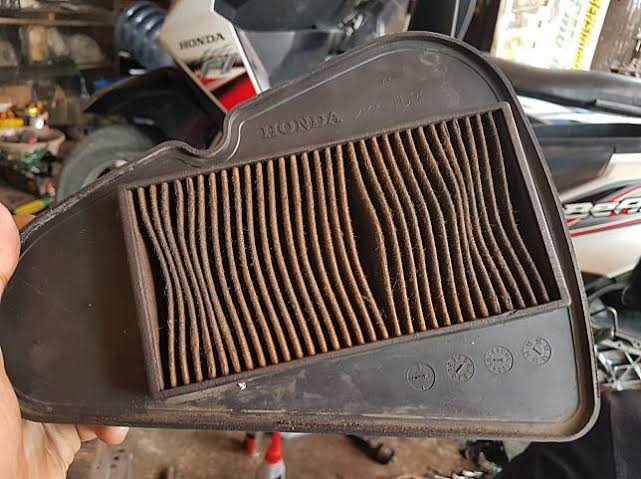 Ganti Filter Udara Vario 110. Dampak Buruk Filter Udara Motor Kotor Tidak Pernah Diganti