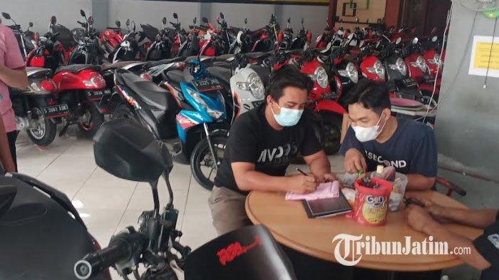 Harga Motor Vario Bekas Di Lamongan. Sepeda Motor Bekas di Showroom Lamongan Laris Manis Jelang Lebaran, Penjualan Meningkat 80 Persen