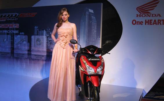 Vario Techno Fi. Iritnya BBM Honda Vario Techno 125 PGM FI