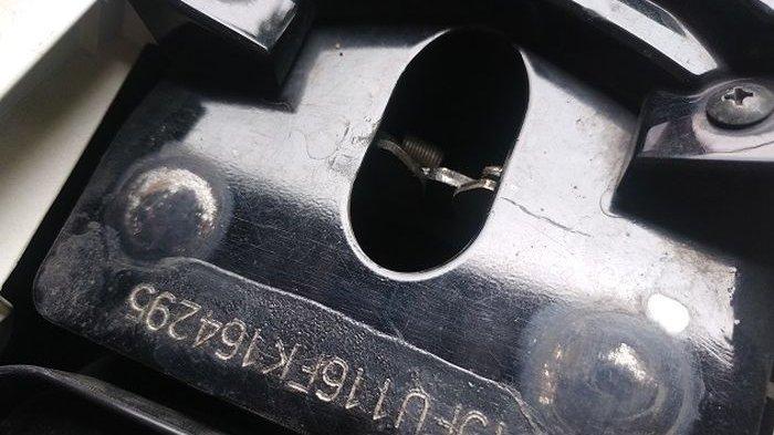Jok Vario Bunyi. Cuma Pakai Karet Bekas, Hilangkan Suara Berisik Jok Motor Honda Vario
