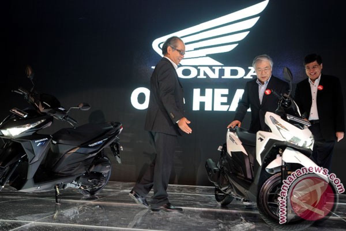 Vario 150 Titanium Black. Honda Vario 150 eSP dibandrol Rp20 jutaan