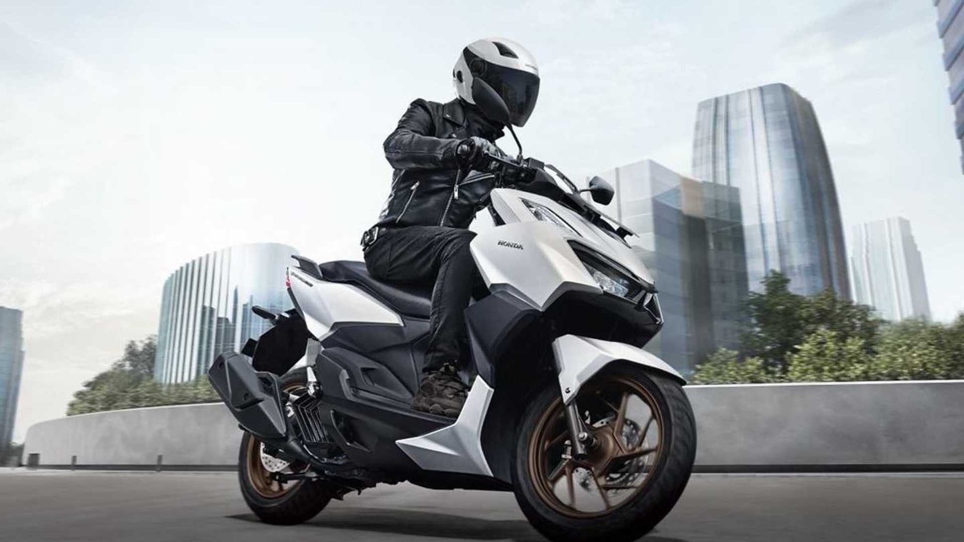 Vario 160 Terbaru 2022 Gambar. All New Honda Vario 160 Bakal Mejeng di IIMS Hybrid 2022