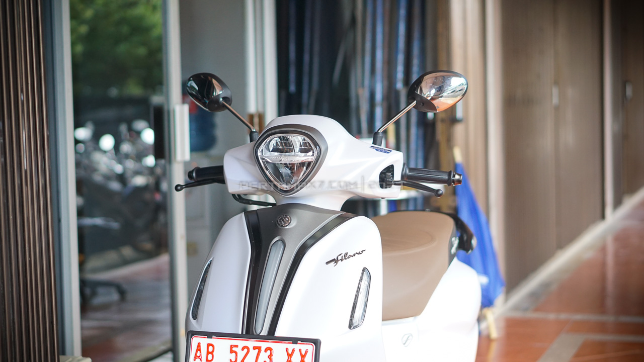 Vario Putih Mutiara. Yamaha Grand Filano Putih Mutiara Lux Terbaru : Detail Foto Cantik Dan Video Pearl White