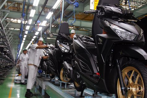 Warna Vario 150 Terbaru 2019 Limited Edition. New Vario 150 Kini Punya Pilihan Warna Baru dengan Velg Gold