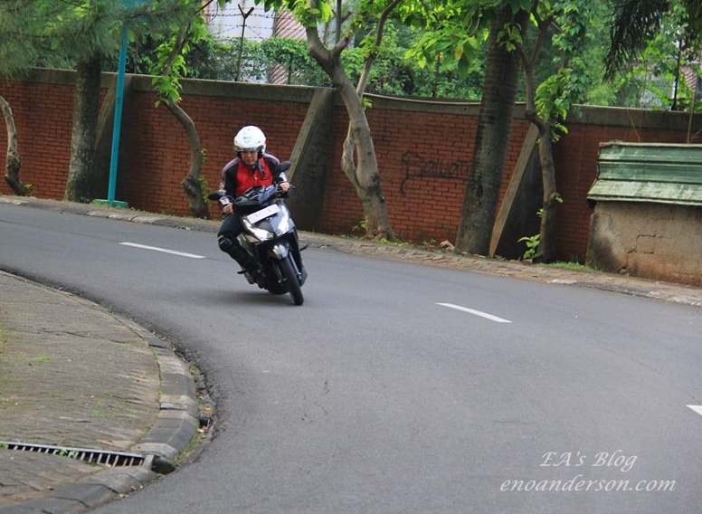 Kelebihan Dan Kekurangan Vario 150 Tahun 2015. Apa Aja Sih Kelebihan & Kekurangan Fisik New Honda Vario 150 ?