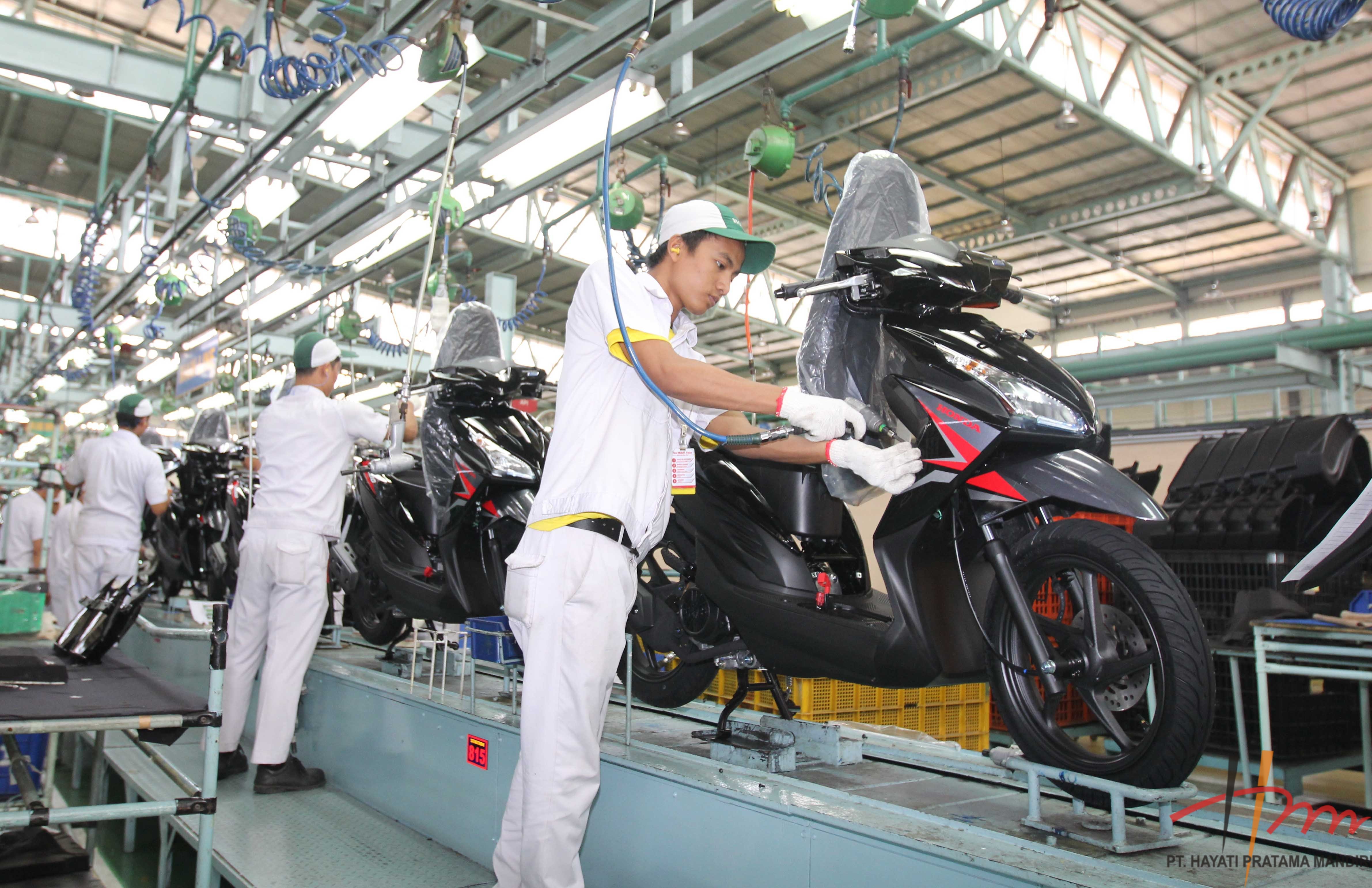 Warna Vario Esp. AHM Segarkan Tampilan New Honda Vario eSP