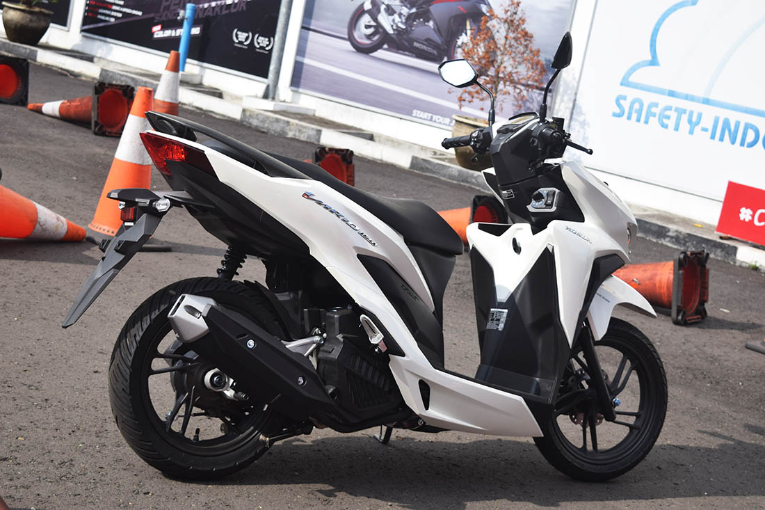 Modif Vario Pakai Ban Lebar. Upgrade Ukuran Ban Maksimal Honda Vario 150 Terbaru…