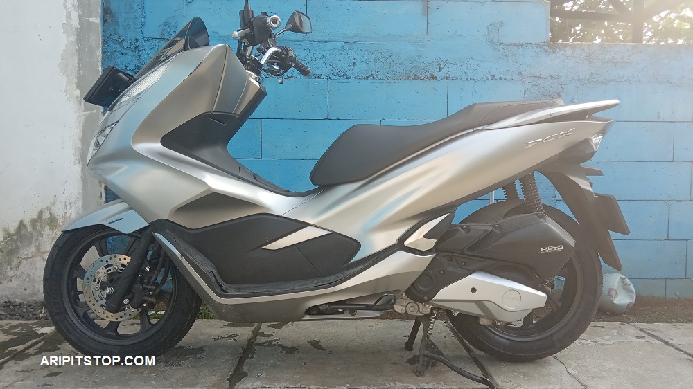 Melepas Spakbor Depan Vario 150. Pasang Ban Ukuran 110/80-14 dan 140/70-14 di Honda PCX 150