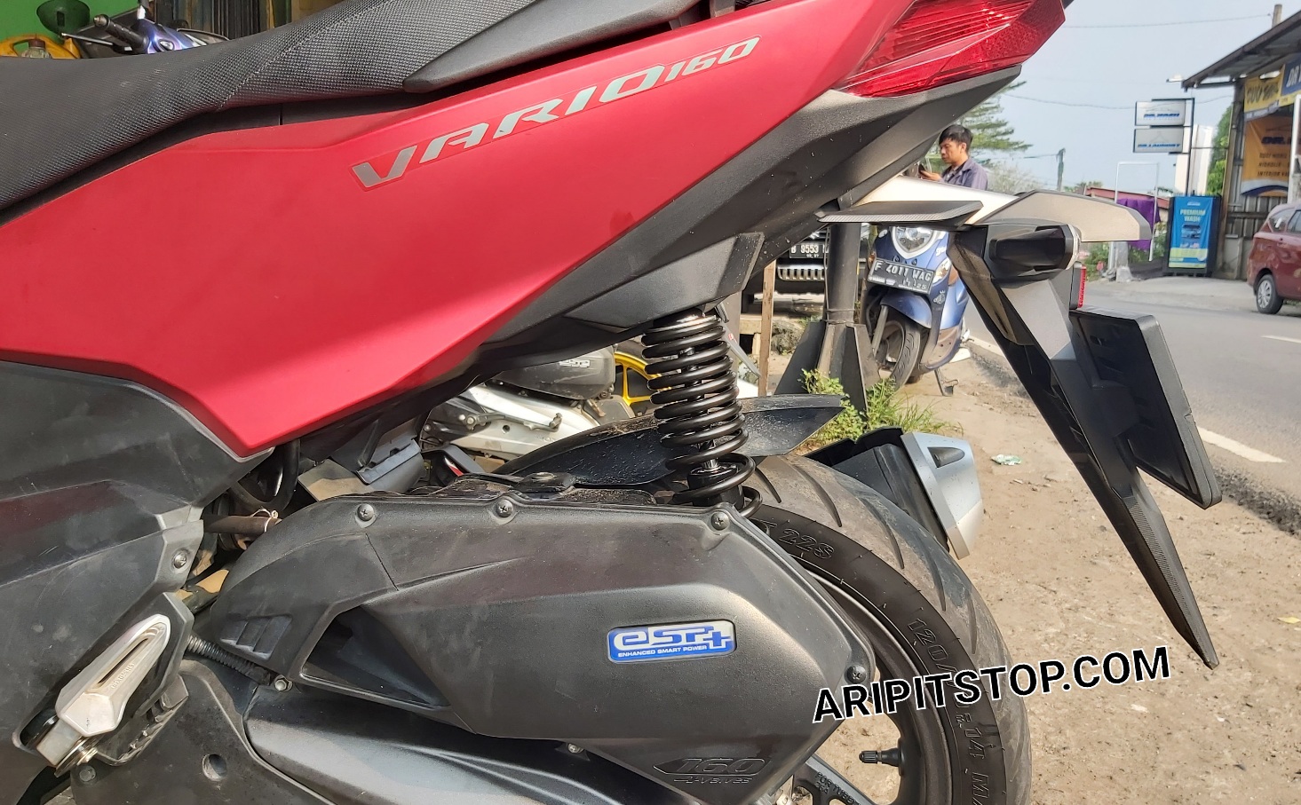 Shock Depan Vario 160 Keras. Ganti Sokbreker Belakang Honda Vario 160 Pakai Yamaha X Ride