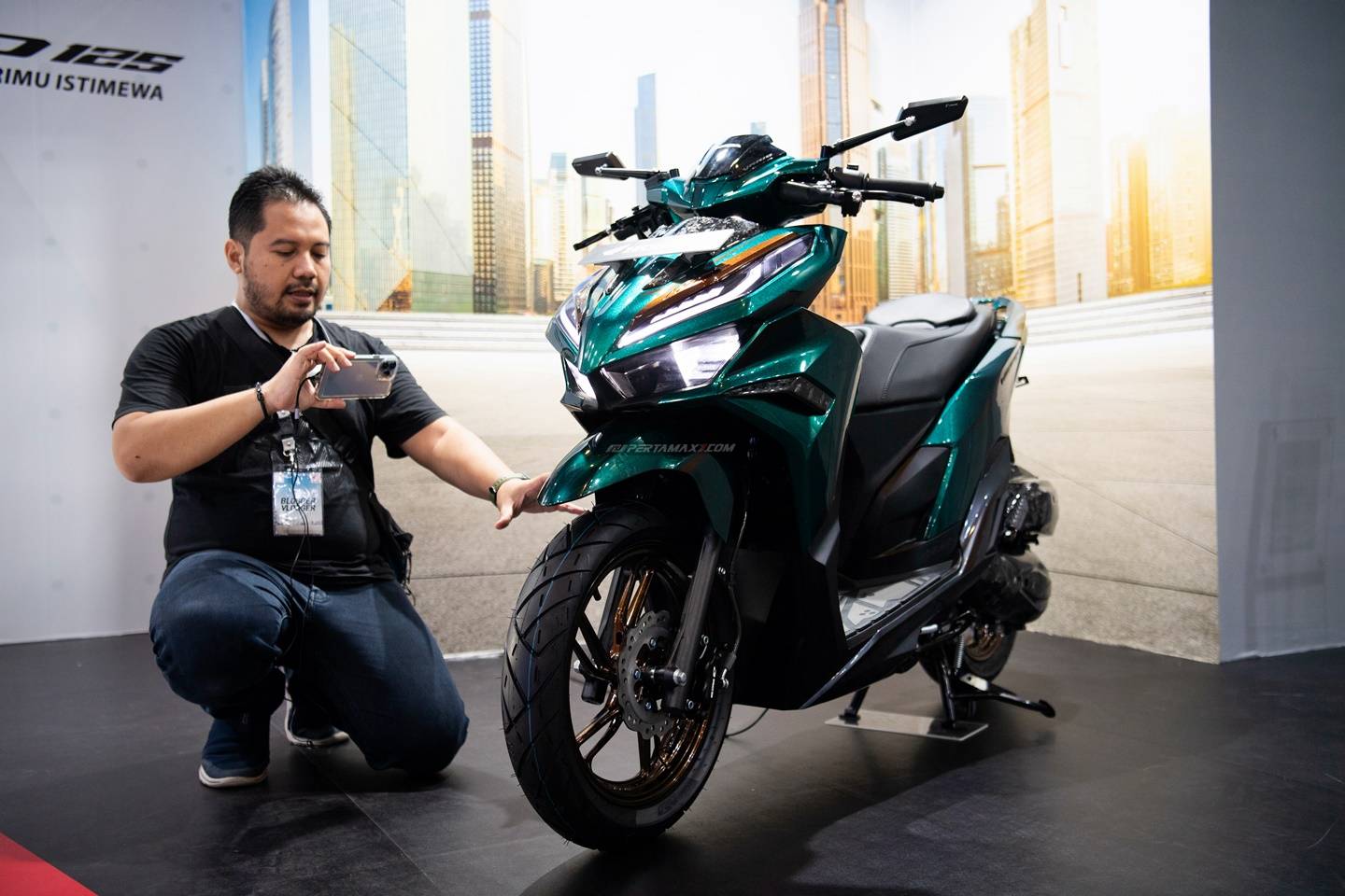 Modifikasi Vario 125 Warna Hijau. Modifikasi Honda Vario 125 Terbaru Hijau Hyper Sporty Custom : Foto dan Video - Pertamax7.com