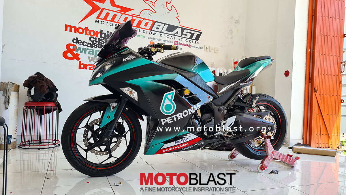 Modifikasi Honda Vario 125 Orange. Begini Jika Ninja 250R Fi Orange jadi tema Petronas SRT