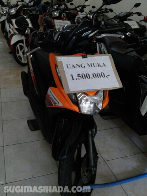 Harga Sepeda Motor Honda Vario Bekas Di Surabaya. Harga Kredit, Uang Muka dan Angsuran Sepeda Motor Bekas di Surabaya