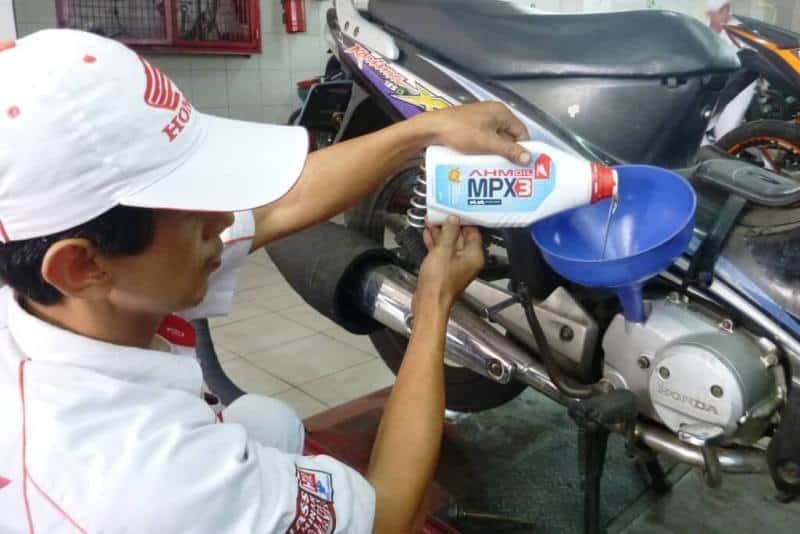 Lampu Vario 125 Cepat Panas. Penyebab Mesin Vario 125 Cepat Panas