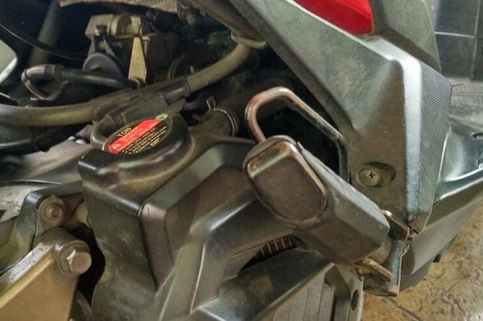 Air Radiator Vario Dimana. Letak Air Radiator pada Honda Vario 110 FI