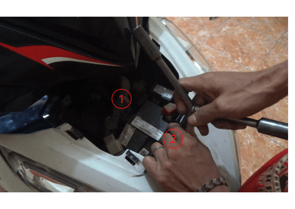 Motor Vario Lama. Letak Aki Motor Vario Lama