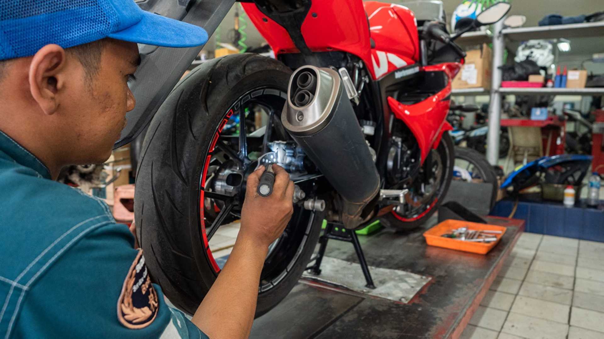 Cara Mengatasi Vario 150 Brebet. Penyebab Motor Vario 150 Brebet Saat Digas