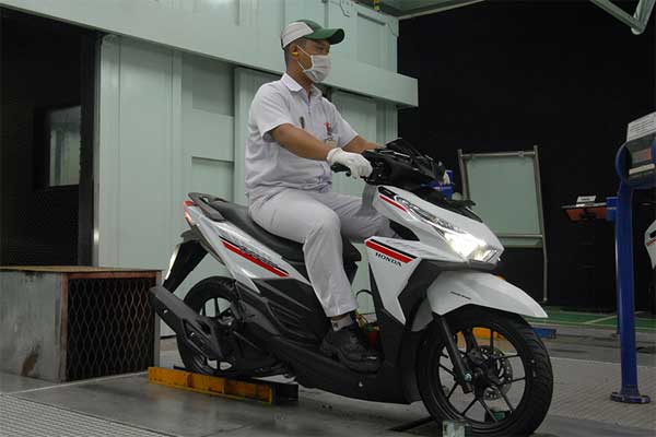 Motor Honda Vario 160 Terbaru 2021. Tidak Meluncur di GIIAS 2021, Ini Kemungkinan Honda Vario 160 Rilis di Indonesia