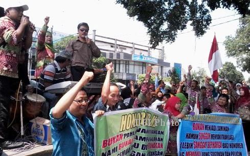 As Shock Vario 110 Fi. DUGAAN MANIPULASI DATA K2 : FTHKS Bakal Laporkan Honorer K2 Bodong ke Kepolisian