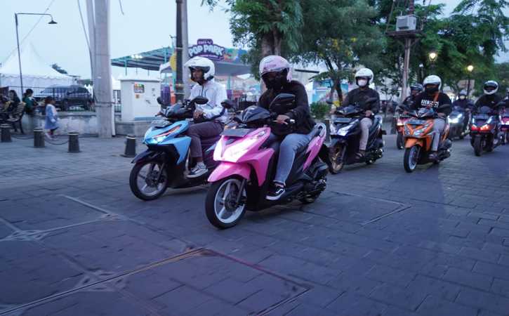 Honda New Vario Semarang. Honda Community Jateng Ajak Bikers Honda Vario Nyoride Keliling Kota Semarang