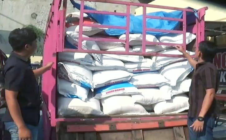 Honda Vario Bekas Bojonegoro. Palsukan Pupuk Bersubsidi, 4 Warga Bojonegoro Diringkus Polisi Ngawi