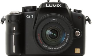 Panasonic G Vario 14-45mm F3.5-5.6. Panasonic Lumix DMC-G1 + Lumix G Vario 14-45mm vs Sony Alpha NEX-5R: Apakah perbedaannya?