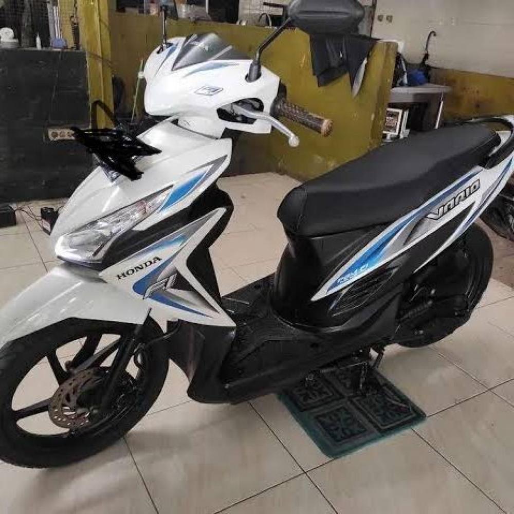 Vario 110 Putih Biru. Promo Termurah - Sepeda Motor Honda Vario 2014 110 Putih Biru