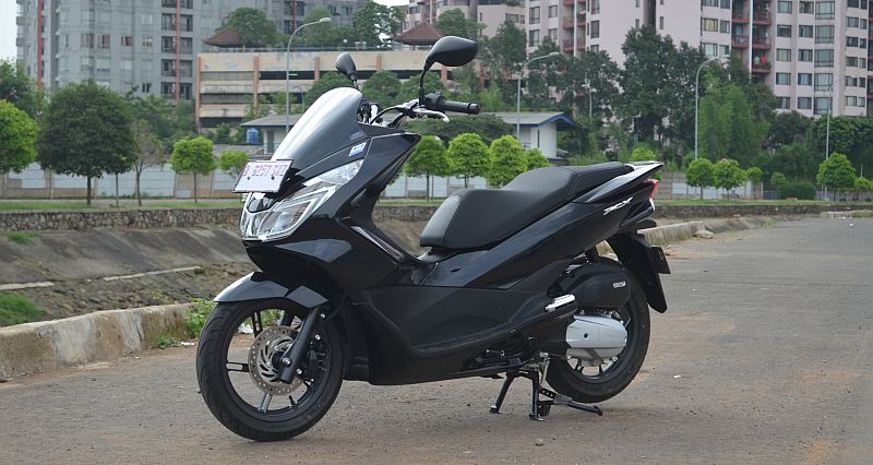 Lupa Mematikan Kontak Motor Matic. Matikan Mesin Matic Pakai Standar Samping Bikin Aki Soak, Ini Faktanya! : Okezone Otomotif
