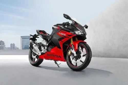 Kredit Honda Vario Kudus. Harga OTR Honda CBR250RR 2024 di Kudus - Simulasi Kredit & Cicilan