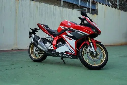 Motor Bekas Honda Vario Jakarta Selatan. Harga OTR Honda CBR250RR 2022 - Simulasi Kredit & Cicilan