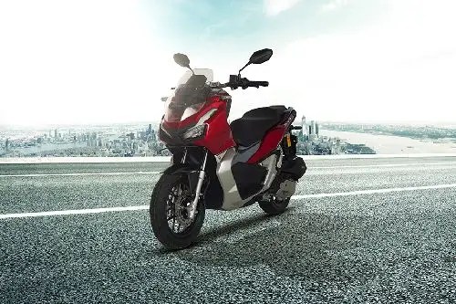 Harga Honda Vario 125 Terbaru Pasuruan. Lihat Simulasi Kredit, DP & Cicilan Terendah