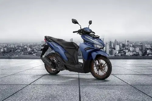 Warna Terbaru Vario 125 Tahun 2020. Saya pengguna vario 125 tahun 2020, apa bisa ketinggian sepeda vario tersebut di turunkan karena waktu saya naiki sepeda motor tersebut kaki saya sampai jinjit sedangkan tinggi saya 160 cm? Untuk ban 