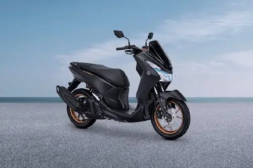 Jumlah Oli Mesin Vario 110. Honda Vario 110 vs Yamaha Lexi