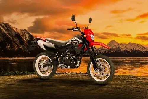 Vario Vs Klx. Honda Vario 160 vs Kawasaki KLX 150 SM
