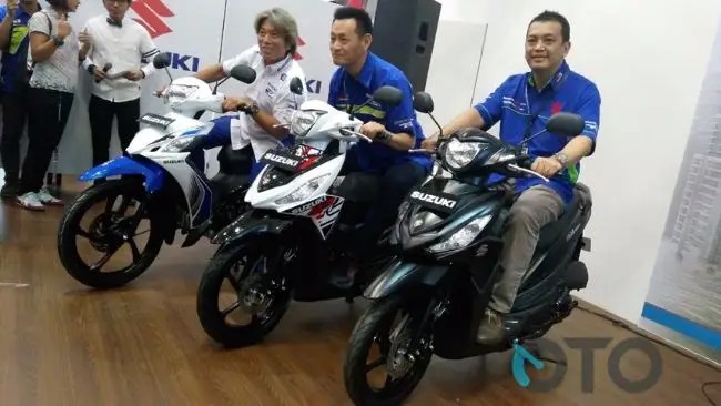 Dán Decal Xe Vario 2017. GIIAS 2017 : Suzuki Tambah Varian Address dan Segarkan Smash FI