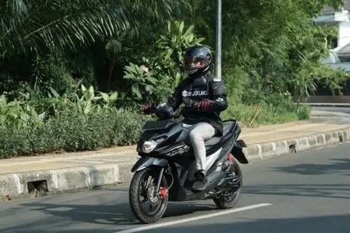 Variasi Warna Vario 110 Terbaru. Biar Aman dan Nyaman di Jalan, Ini Tips Berkendara saat Berpuasa