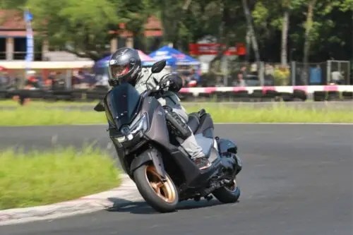 Vario 125 Rasa Nmax. First Ride Yamaha Nmax 