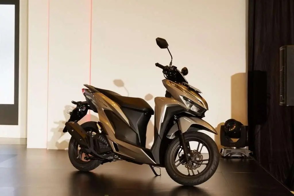 Desain Lampu Depan Vario 150. Ini Fitur-Fitur Baru di All New Honda Vario 150