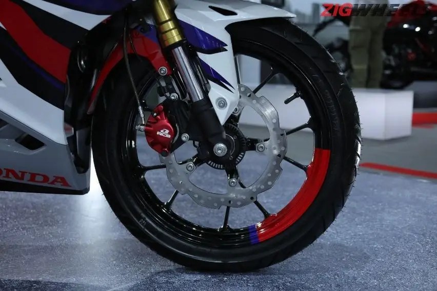Gambar Pelek Jari Jari Cbr 150. Memahami Kelebihan dan Kekurangan Pelek Motor Palang dan Jari-jari