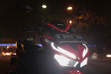 Harga Lampu Led Vario 125 Tahun 2019. Headlamp LED Honda Vario Dijaga Jangan Sampai Pecah Atau Rusak, Bisa Keluar Duit Jutaan