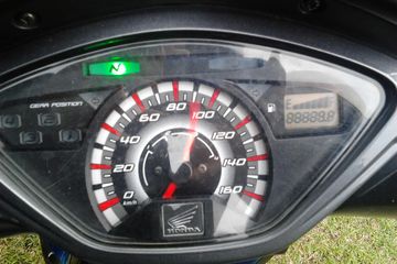 Jarum Speedometer Vario 150 Naik Turun. Jarum Speedometer Mendadak Goyang Naik Turun? Ini Penyebabnya