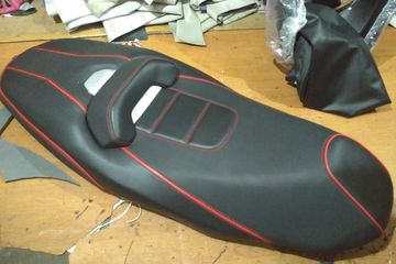 Harga Kulit Jok Vario 125 Ori. Awet 5 Tahun Cuma Rp 125 Ribu, Bahan Terbaik Ganti Kulit Jok Yamaha NMAX