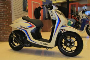 Perbedaan Shock Vario 110 Dan Beat. Honda Genio Beda Dari BeAT 110, Tapi Ada Komponen Bisa Saling Pinjam