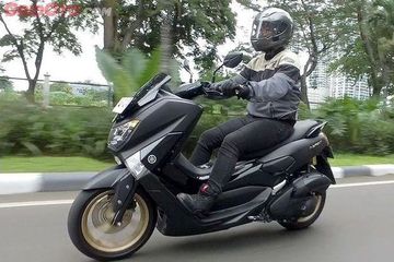 Vario Putih Hitam. NMAX Hitam dan Vario Putih Diburu Polisi, Terekam CCTV, Dipakai Pelempar Bom Molotov Kantor Golkar