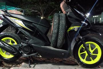 Velg Scoopy Dipasang Vario 125. Pasang Pelek Honda Scoopy 12 Inci di Honda BeAT, Begini Caranya!