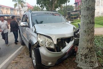 Vario Baru Di Singkawang. Gara-gara Honda Vario, Toyota Rush Pemkot Singkawang Remuk Bagian Muka